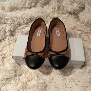 Steve Madden: Galinna Flats